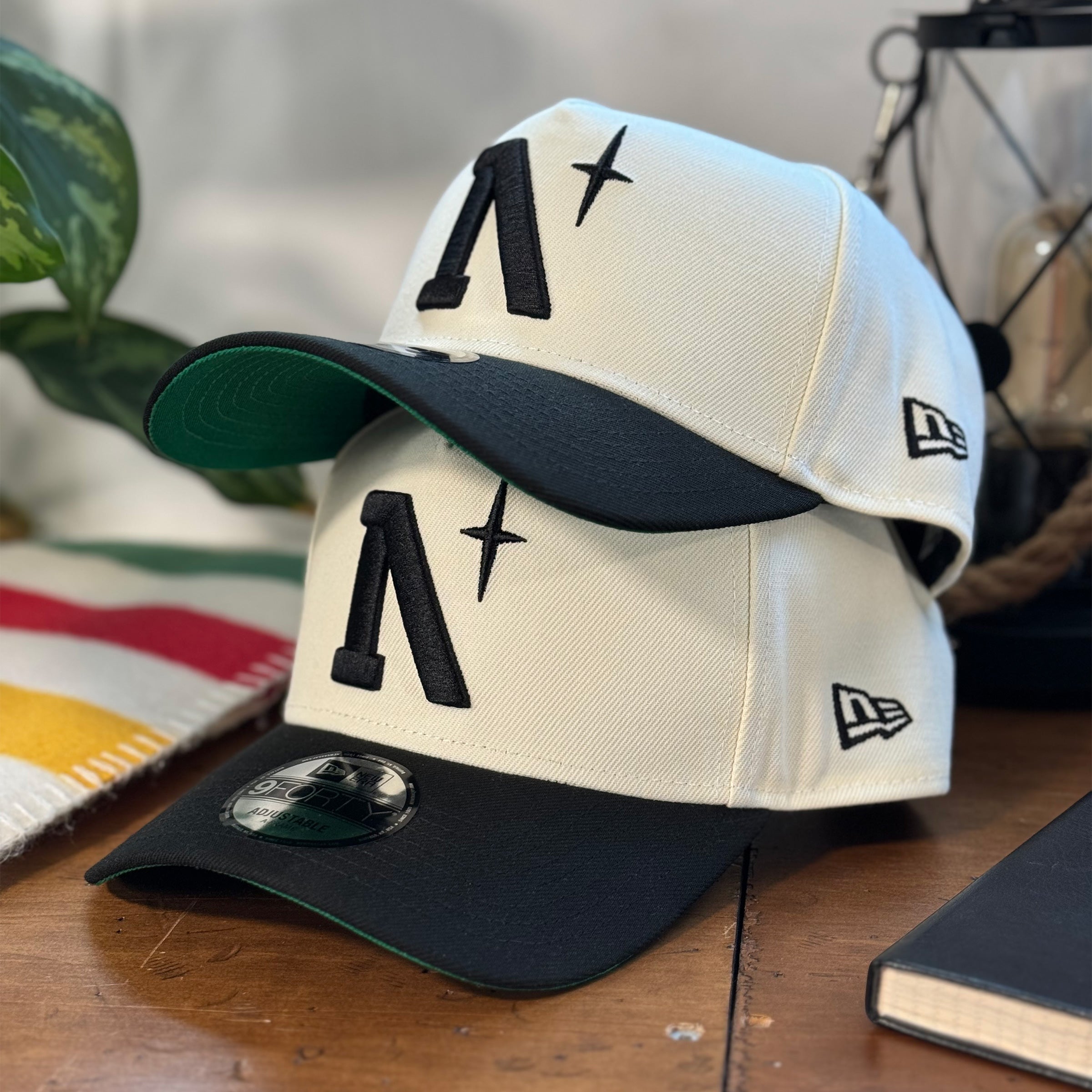 North Star - Heritage - Chrome & Black New Era 9Forty A-Frame Snapback - Undervisor