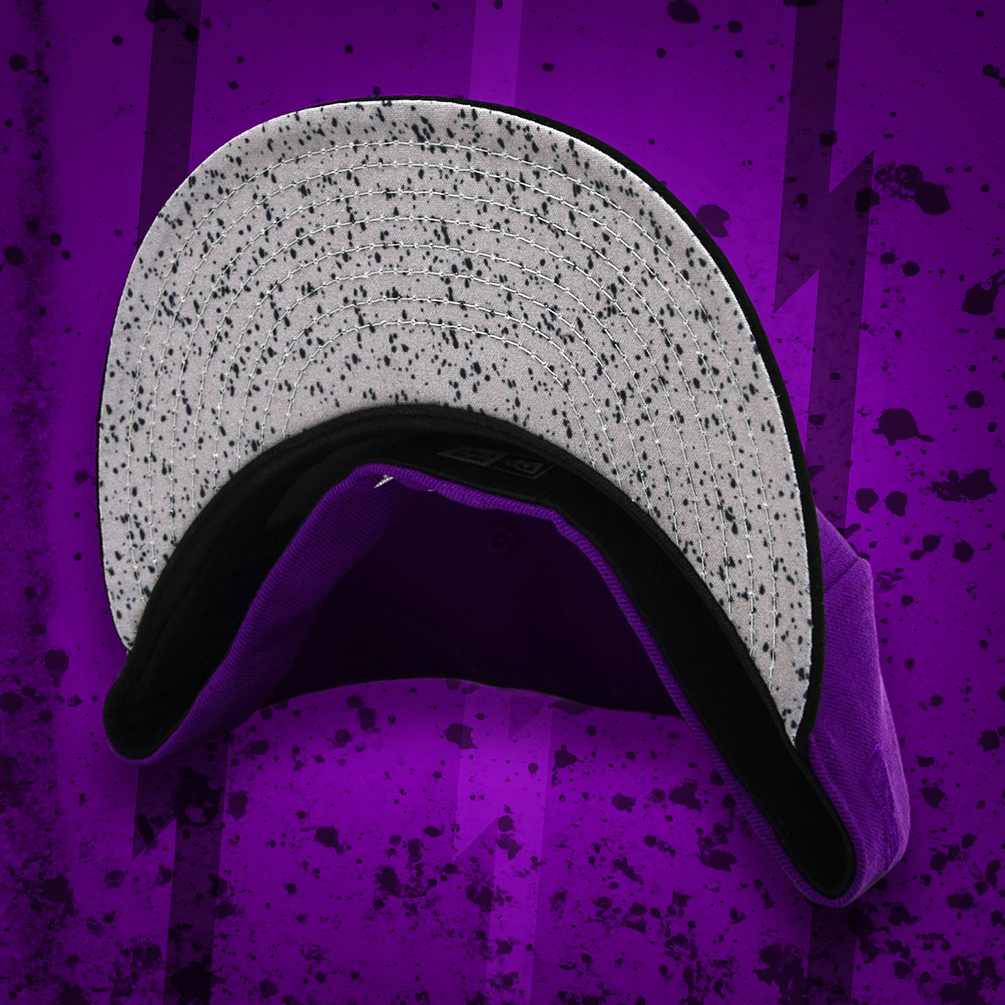 Noble North - Dino Egg - Purple & Black New Era 59Fifty - Undervisor