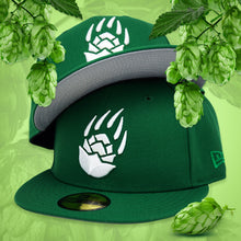 Load image into Gallery viewer, Bear Hops Claw - Kelly Green New Era 59Fifty - Undervisor
