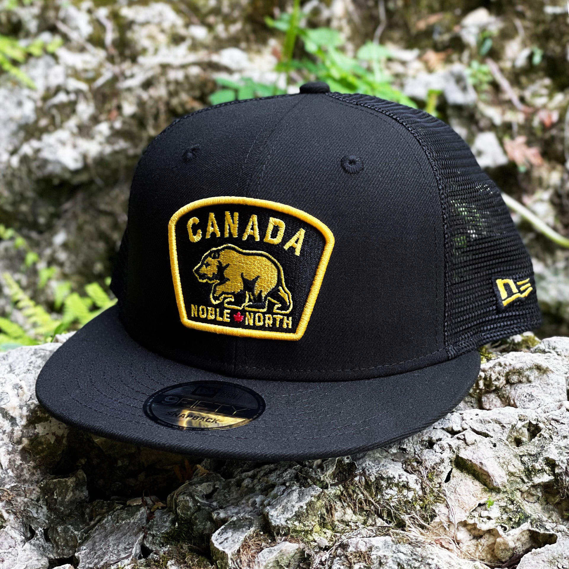 Noble North Canada Badge Black New Era 9Fifty Mesh Snapback